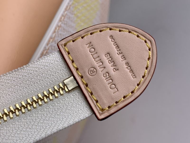Louis Vuitton Clutch Bags